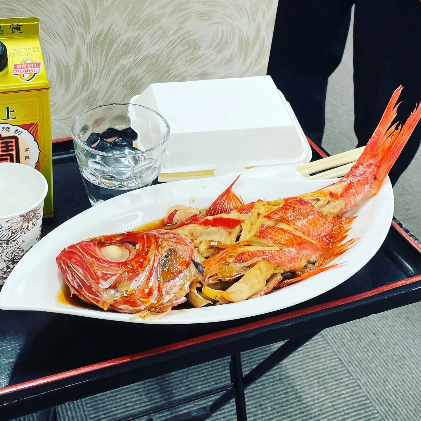 故人が大好きだった金目鯛の煮付けを手作りでお供えいたしました...